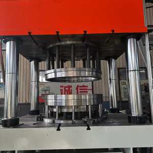 เครื่องอัดไฮดรอลิกแบบสี่เสา 400 ตัน ระบบควบคุม CNC พร้อมปั๊มเกียร์ สำหรับการผลิตอ่างล้างหน้า/อ่างล้างมือโลหะสำหรับห้องน้ำ/ห้องครัว - Product Image 2