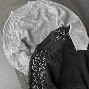 เสื้อฮู้ดดี้ผู้ชายแบบครอป ผ้าคอตตอนถักเนื้อวาฟเฟิล 370GSM คุณภาพดี 100% พร้อมซับใน พิมพ์ลายดิจิตอลโลโก้ตามสั่ง ระบายอากาศได้ดี - Product Image 5