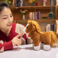 Nouveau cheval en peluche cheval de poupée en peluche douce