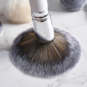 Juego de 30 Brochas de Maquillaje de Pelo de Cabra y Nanofibra con Mango de Madera Blanco Mate, Marca Daily Queen & Mor-phe, Sensación Opulenta, Logotipo Personalizado - Product Image 3