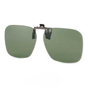 แว่นกันแดดโพลาไรซ์ UV400สำหรับชายหญิงขนาดใหญ่กรอบสี่เหลี่ยมแบบพับเก็บได้เลนส์ TAC คลิปหนีบแว่นกันแดดสีฟ้าส้มสำหรับขับรถ - Product Image 5