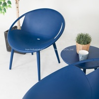 Ensemble de 3 chaises Joye Leisure d'extérieur en plastique pour meubles de jardin et table ronde pour patio