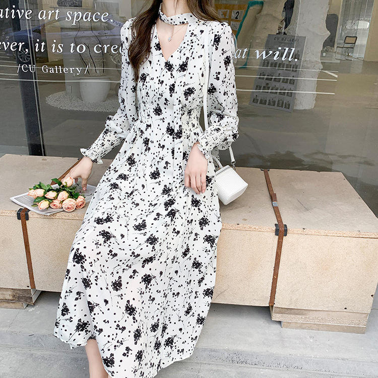 Shop Our New Autumn/winter Collection - Slim Waist V-Neck Dress