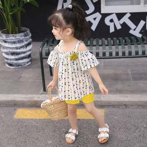 Venta al por Mayor de Conjuntos de Ropa para Niños, Estilo Nuevo, Camiseta con Estampado Floral y Vestido Maxi a Rayas de Colores - Product Image 5