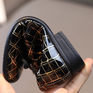 Mocasines para niños Brillantes Nuevos zapatos simples para niños Punta estrecha Versátil Zapato de rendimiento para niños para fiesta Boda - Product Image 4