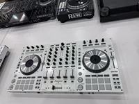 Contrôleur numérique à quatre canaux Pioneer DDJ-SX Ddjsx blanc pour Serato DJ Pro