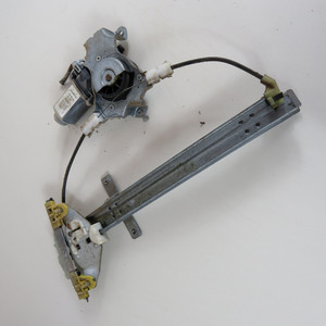 Alzacristalli Posteriore Destro Usato 400600T1 per Nissan Almera Mk2 N16 (26744 20G-2-E-1) - Product Image 1