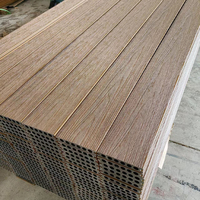 Plancher de terrasse couvert de 16 pieds Revêtement de terrasse en WPC durable Revêtement de terrasse en bois composite avec co-extrusion extérieure