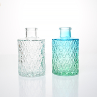 Vente Flash : Bouteille diffuseur en verre texturé losanges en relief, mini vase décoratif pour parfum d'ambiance et décoration intérieure