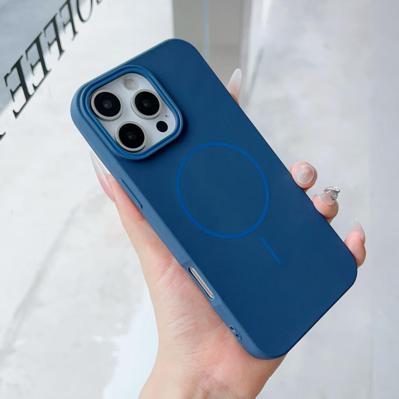 สีน้ำเงินเข้ม