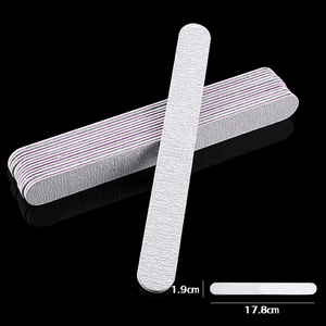 Pizarra <span class=keywords><strong>de</strong></span> esmeril con logotipo personalizado, Mini <span class=keywords><strong>lima</strong></span> <span class=keywords><strong>de</strong></span> <span class=keywords><strong>uñas</strong></span> portátil <span class=keywords><strong>de</strong></span> <span class=keywords><strong>80</strong></span>, 100, 150, 180, 240 <span class=keywords><strong>de</strong></span> grano, curvada, cuadrada - Product Image 1