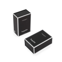 Boîte cadeau magnétique noire de luxe écologique avec doublure en éponge, logo personnalisé en relief pour produits capillaires, huile pour cheveux