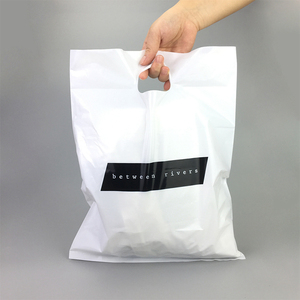 Custom Wholesale Cheap <strong>Personalised</strong> Large Gift Plastic Foldable <strong>Bags</strong> <strong>PE</strong> Reusable Die Cut Handle Shopping <strong>Bag</strong> With logo - Product Image 4