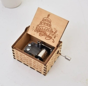 Caja de Música de Madera con Manivela, Diseño y Música Personalizados, Regalo Popular de Cumpleaños - Product Image 5