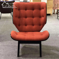 Chaise longue en bois de loisirs modernes Siège en tissu Chaises longues confortables pour chambre à coucher Chaise longue confortable mammouth