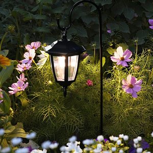 Lot de 2 lampes solaires suspendues, étanches, avec crochets de berger, éclairage paysager pour pelouse, patio, cour, allée, entrée de garage - Product Image 2