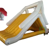 2022 새로운 디자인 노란색 빙산 물 inflatables 성 점프 물 게임 장난감 물 보드 풍선 판매