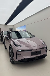 ซีกเกอร์ เอ็กซ์ อัลตร้า รุ่น 2026 รถยนต์ไฟฟ้า 5 ที่นั่ง พร้อมระบบความสะดวกสบายรอบด้าน ความบันเทิงสำหรับการเดินทางไกล บริการรับรองสุดหรู พร้อมบริการคนขับ - Product Image 2