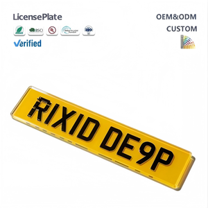 Placa de Matrícula Personalizada con Tinte, Tamaño del Reino Unido, Placa de Matrícula Acrílica en Blanco con Letras 4D y Películas Reflectantes Blancas y Amarillas - Product Image 1