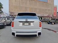 Pour le kit de carrosserie de Rolls-Royce Cullinan, mise à niveau de l'ancien modèle vers le nouveau modèle.