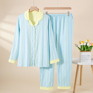 Pyjama en molleton pur coton rayé à manches longues pour femme SUHE PJ-1471 avec logo frontal – Collection Printemps pour la maison - Product Image 3