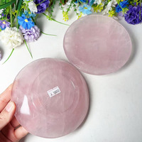Vente en gros de pierres précieuses rondes cristaux de guérison assiettes sculptées à la main en cristal de quartz rose plat tasse sous-verre pour cadeau