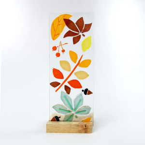 Figurine en verre fusionné fait main en forme de feuilles avec base en bois, décoration de table pour la maison ou le bureau, cadeau - Product Image 1
