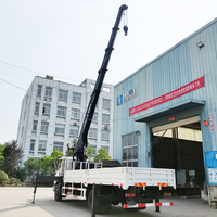 Nacelle élévatrice télescopique HAOY 8 tonnes avec télécommande radio, bras hydraulique, treuil et grue de camion sur remorque