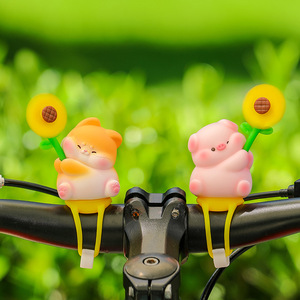 Ornements de guidon de vélo Ruijie 25,4 mm, cochon et chat mignons avec décorations tournesol pour vélos cruiser - Product Image 1