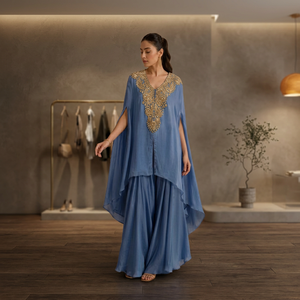 Conjunto de Cordón de Seda Indio para Mujer con Bordado a Mano Intrincado y Costuras de Diseño, Ropa Étnica Premium para Fiestas - Product Image 2
