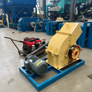 Yüksek Verimli Taş Kırıcılar, 300 Altında Toz Haline Getirir, Portatif Mini Dizel Motorlu Çekiçli Kırıcı, Konveyörlü Çekiçli Kırıcı - Product Image 4