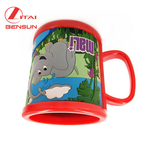 <span class=keywords><strong>Tazas</strong></span> y <span class=keywords><strong>tazas</strong></span> de dibujos animados creativos de plástico personalizados para niños de PVC suave de la mejor calidad - Product Image 6