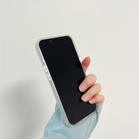 Modische und Luxuriöse iPhone-Serie 3D-Schmetterling Handyhülle mit Ästhetischem Kameraabdeckungseffekt und Stoßdämpfender Schale