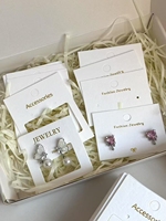 Cartes de présentation de bijoux de luxe personnalisées en carton recyclable 300 g/m² pour boucles d'oreilles et colliers, avec logo et finition PVC enduit, impression numérique