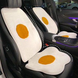 Dessin animé mignon jaune d'<span class=keywords><strong>oeuf</strong></span> hiver peluche quatre saisons universel voiture décorations intérieures voiture protection siège housse de coussin - Product Image 1