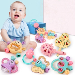 Jouets en plastique pour l'éducation précoce des bébés <span class=keywords><strong>3</strong></span> <span class=keywords><strong>mois</strong></span> Accessoires de hochet à poignée multifonctionnels <span class=keywords><strong>Jouet</strong></span> de dentition souple pour enfants - Product Image 4