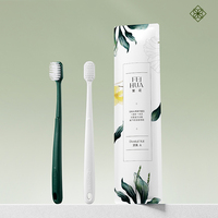 Kit de toilette jetable de luxe pour hôtel 5 étoiles, vente en gros, logo personnalisé, haute qualité, très vendu, comprenant dentifrice et brosse à dents