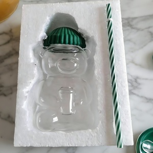 Gobelet en verre en forme d'ours avec couvercle en tricot vert et paille rayée – <span class=keywords><strong>Tasse</strong></span> créative en verre transparent motif ours de dessin animé - Product Image 4