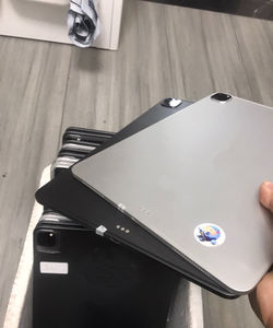 <span class=keywords><strong>2020</strong></span> 99% Nuovo Grado A+ Sbloccato Usato Originale <span class=keywords><strong>Pro</strong></span> 12.9 Pollici per <span class=keywords><strong>Pro</strong></span> iOS WiFi 7-9 Ore di Autonomia USB-C 2732x2048 Drop - Product Image 4