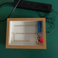 Lampe de table créative à LED tricolore réglable, rechargeable par USB, avec cadre photo en bois et insert acrylique vierge miroir