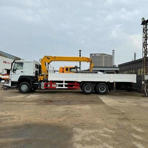 Camion-grue Sinotruk Howo 6x4 avec grue télescopique de 10, 12 ou 14 tonnes, prix d'usine - Product Image 5