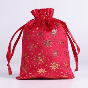 Sac à cordon de Noël Père Noël, ensemble d'emballage cadeau pour fête de Noël, sacs cadeaux festifs en polyester - Product Image 1