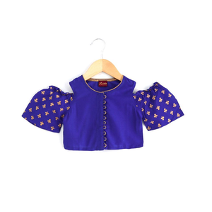 Conjunto Étnico Moderno para Niñas, Top con Hombros Descubiertos y Pantalones Dhoti Estampados en Azul y Rosa, Ropa Tradicional para Fiestas - Product Image 3