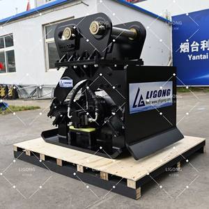 Compacteur vibrant hydraulique, ce qui en fait un outil essentiel pour des projets tels que les travaux routiers, les ponts et les fondations. - Product Image 4