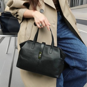 Sac Ando en cuir de vache véritable, sac à main pour femme, sac à bandoulière souple avec poignée supérieure et fermeture éclair - Product Image 2