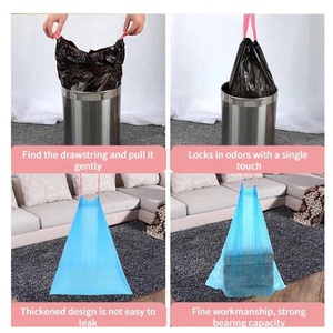 <span class=keywords><strong>Sacchi</strong></span> per la Spazzatura Personalizzati in HDPE Riciclato, Grandi, <span class=keywords><strong>Profumati</strong></span>, su Rotolo, 13 Galloni/50L, Neri/Bianchi, con Cordoncino e Logo in Rilievo - Product Image 2
