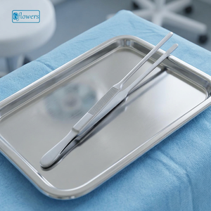 Pinzas Quirúrgicas Manuales de Acero Inoxidable Six Flowers OEM, Clase II, 20 cm, para Uso Quirúrgico Hospitalario - Product Image 3