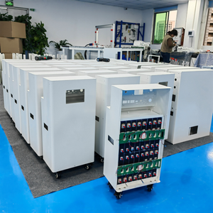 ระบบแบตเตอรี่แนวตั้งแบบครบวงจร 15kWh 16kWh สำหรับการจัดเก็บพลังงานภายในบ้าน - Product Image 1