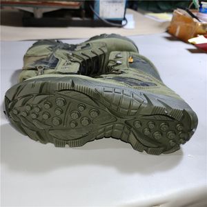 Bottes Delta Vertes TSB10, Chaussures de Randonnée Hautes Parashot Desert Delta, Bottes Camouflage en Daim Vert, Bottes du Désert - Product Image 3