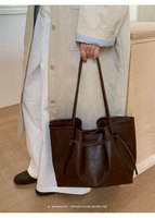 Sac à bandoulière de luxe en gros, grande capacité, sac fourre-tout tendance en cuir PU